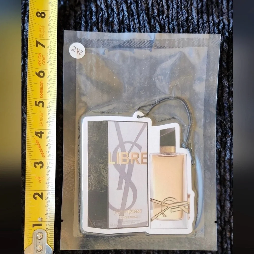 NIB-YSL LIBRE- E.D.P- 7.5ML/.25FL OZ MINI (FREE FRESHIE W/PURCHASE) - Picture 3 of 4